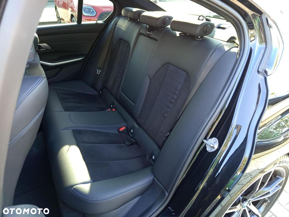 BMW Seria 3 - 22