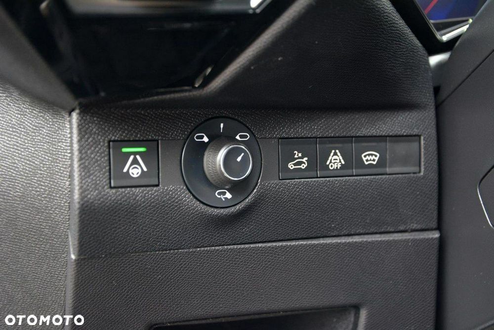 DS Automobiles DS 7 Crossback - 35