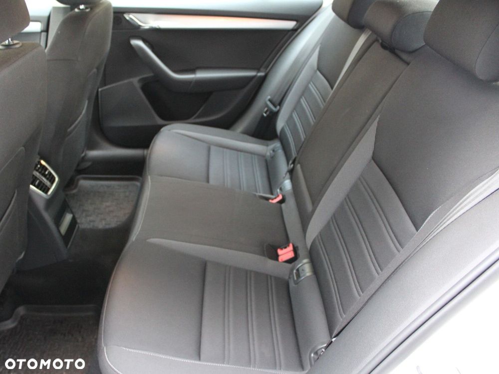 Skoda Octavia - 12