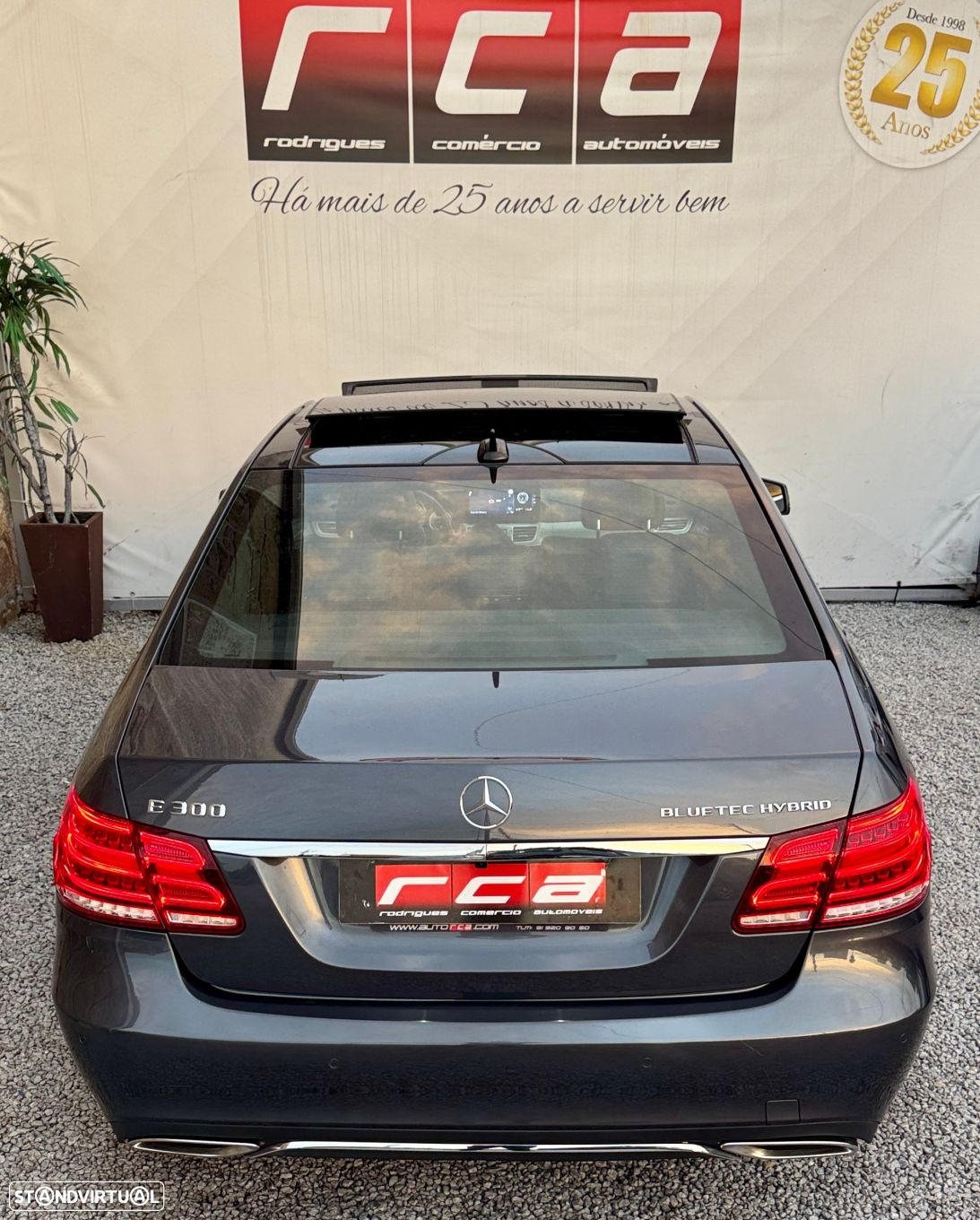Mercedes-Benz E 300 Bluetec Hybrid Avantgarde - 44