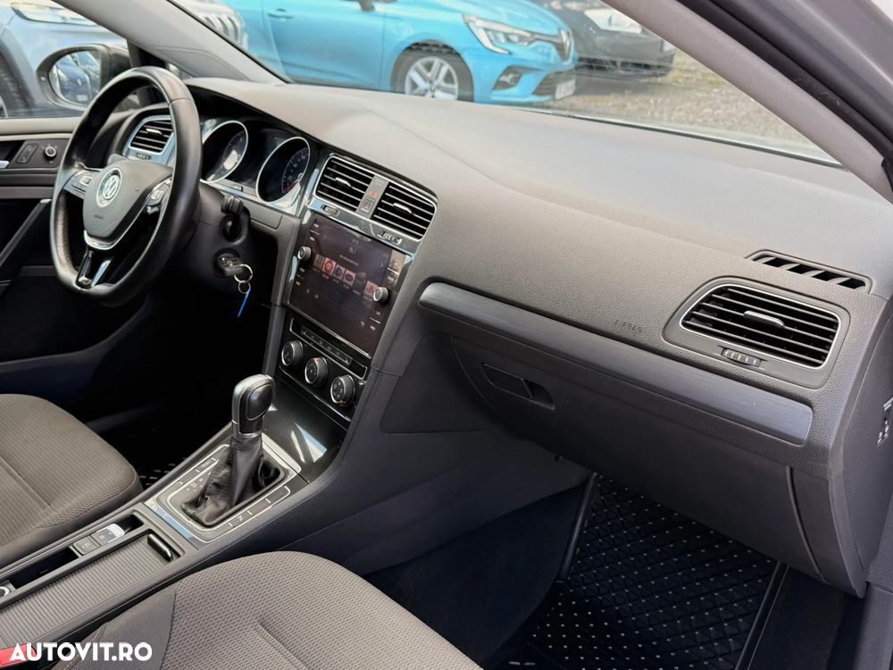 Volkswagen Golf 1.4 BlueMotion DSG Comfortline - 12