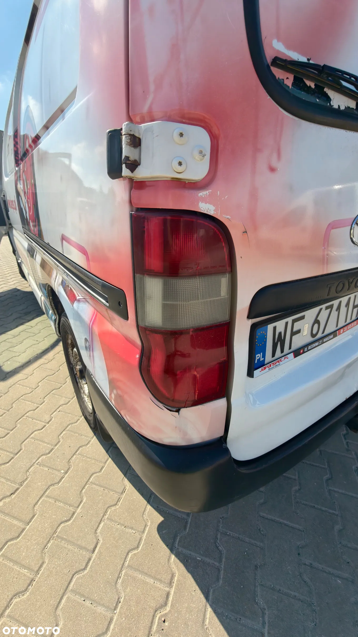 Toyota Hiace - 6