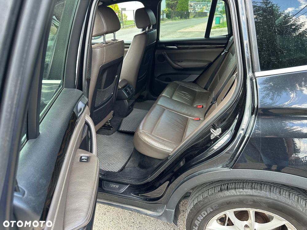 BMW X3 xDrive20d - 16