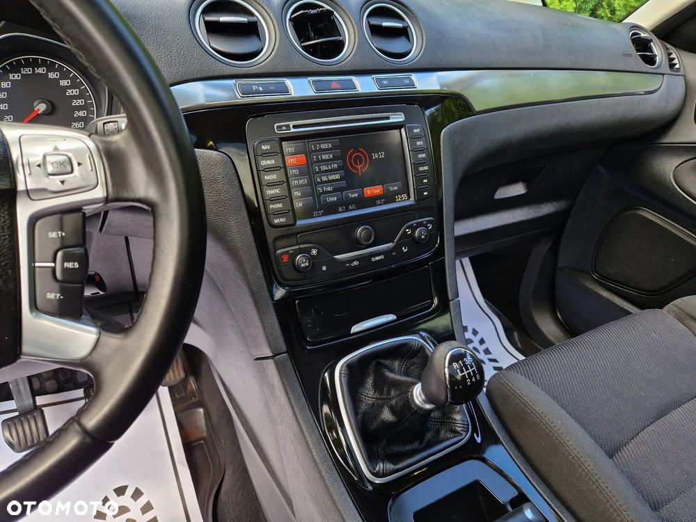 Ford S-Max - 28