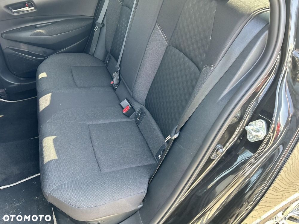 Toyota Corolla 1.8 Hybrid Style - 18