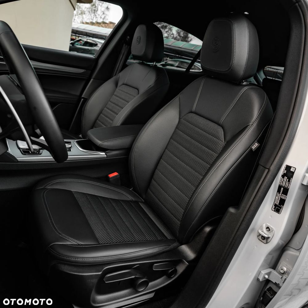 Alfa Romeo Stelvio 2.0 Turbo Sprint Q4 - 19