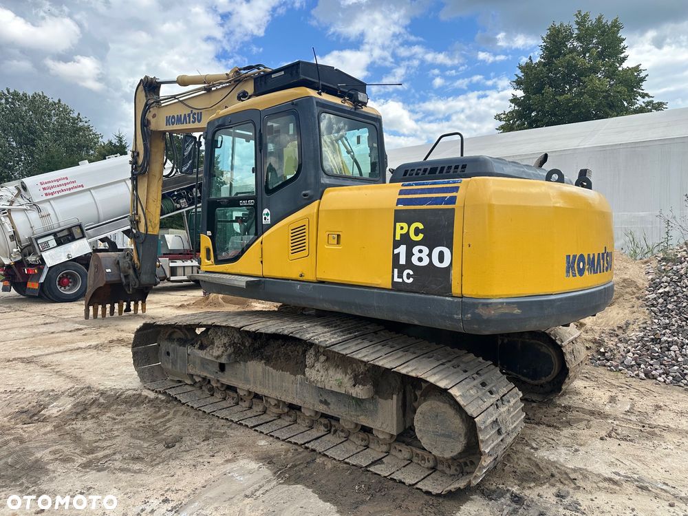 Komatsu PC180 - 4