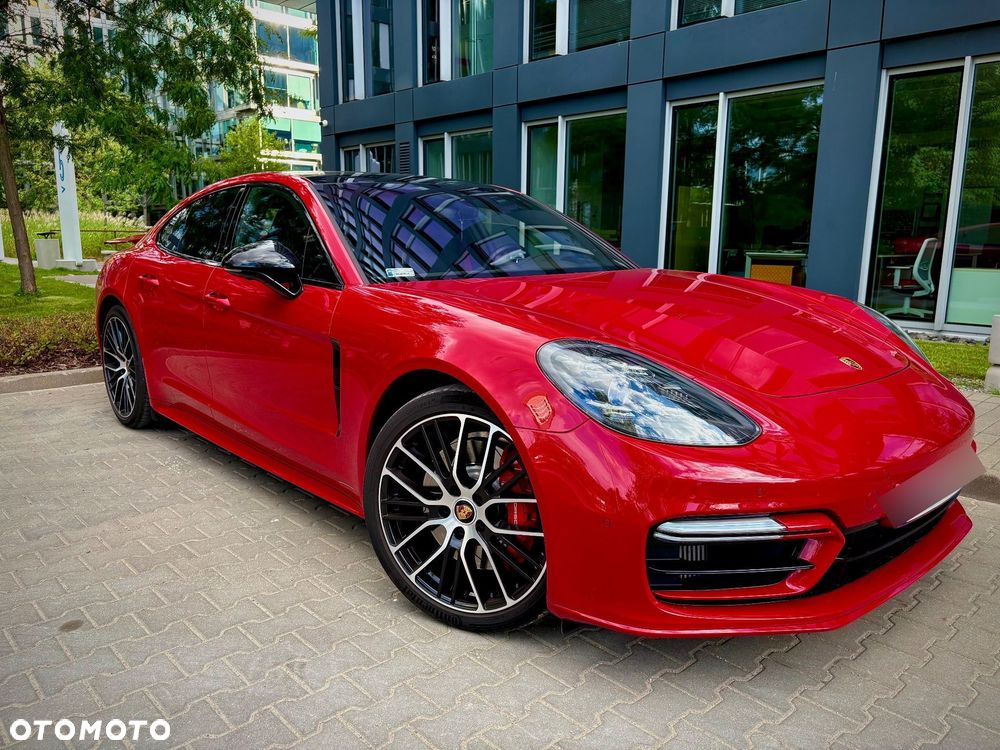Porsche Panamera - 1