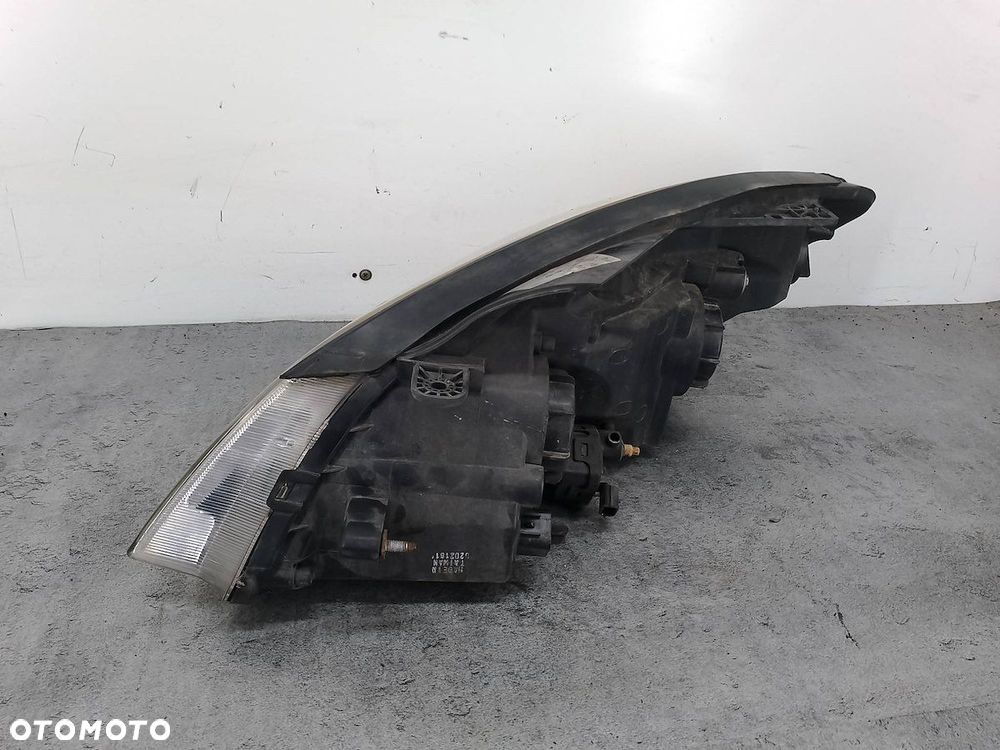 LAMPA PRZÓD PRAWA KIA CEE'D I 20-B855  TYC - 4