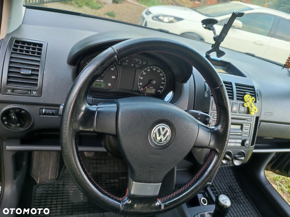 Volkswagen Polo - 12
