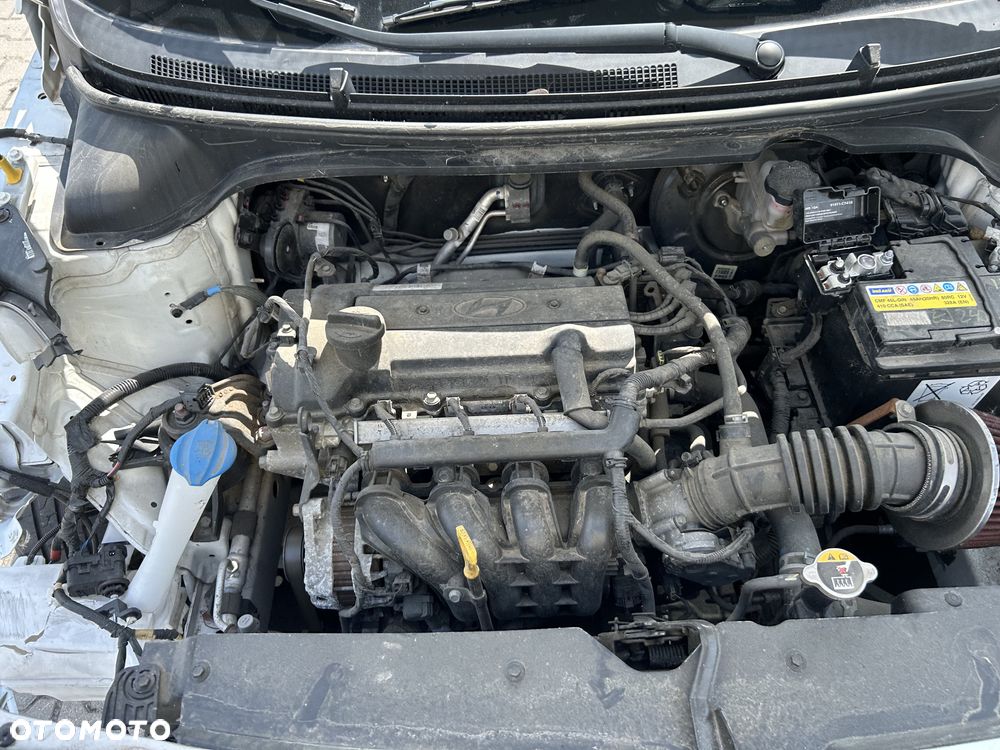 Hyundai i20 - 12