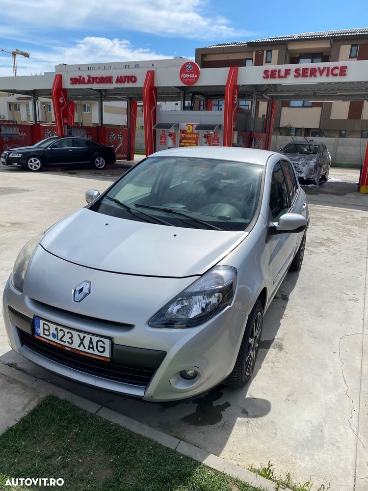 Renault Clio III 1.2 16V Yahoo - 2