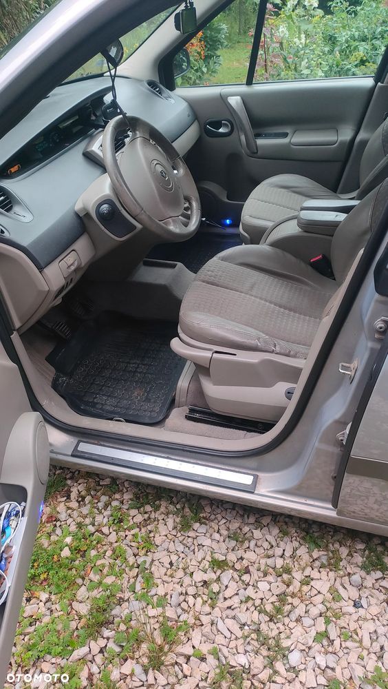 Renault Scenic 1.6 16V Confort Authentique - 7