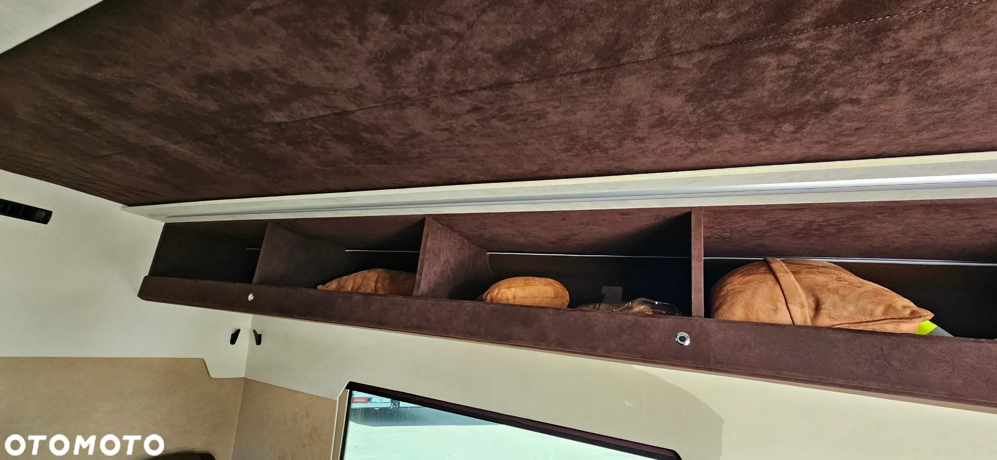 Mercedes-Benz Sprinter - 32
