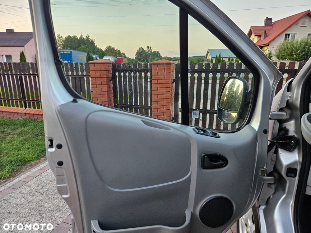 Opel Vivaro - 15