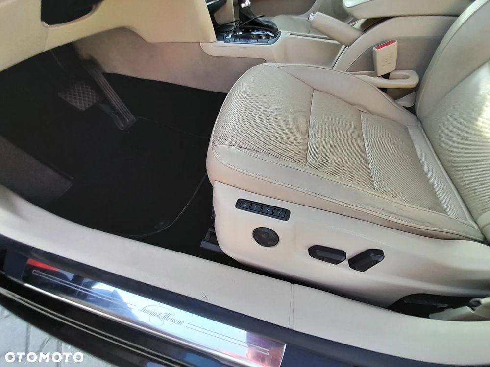 Skoda Superb 2.0 TDI L&K DSG - 9
