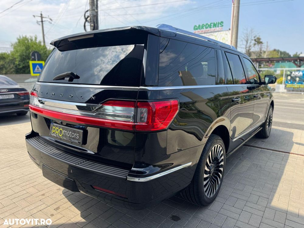 Lincoln Navigator - 12
