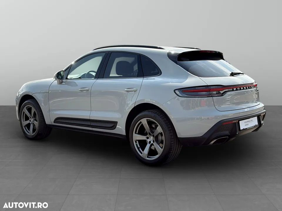 Porsche Macan Standard - 3