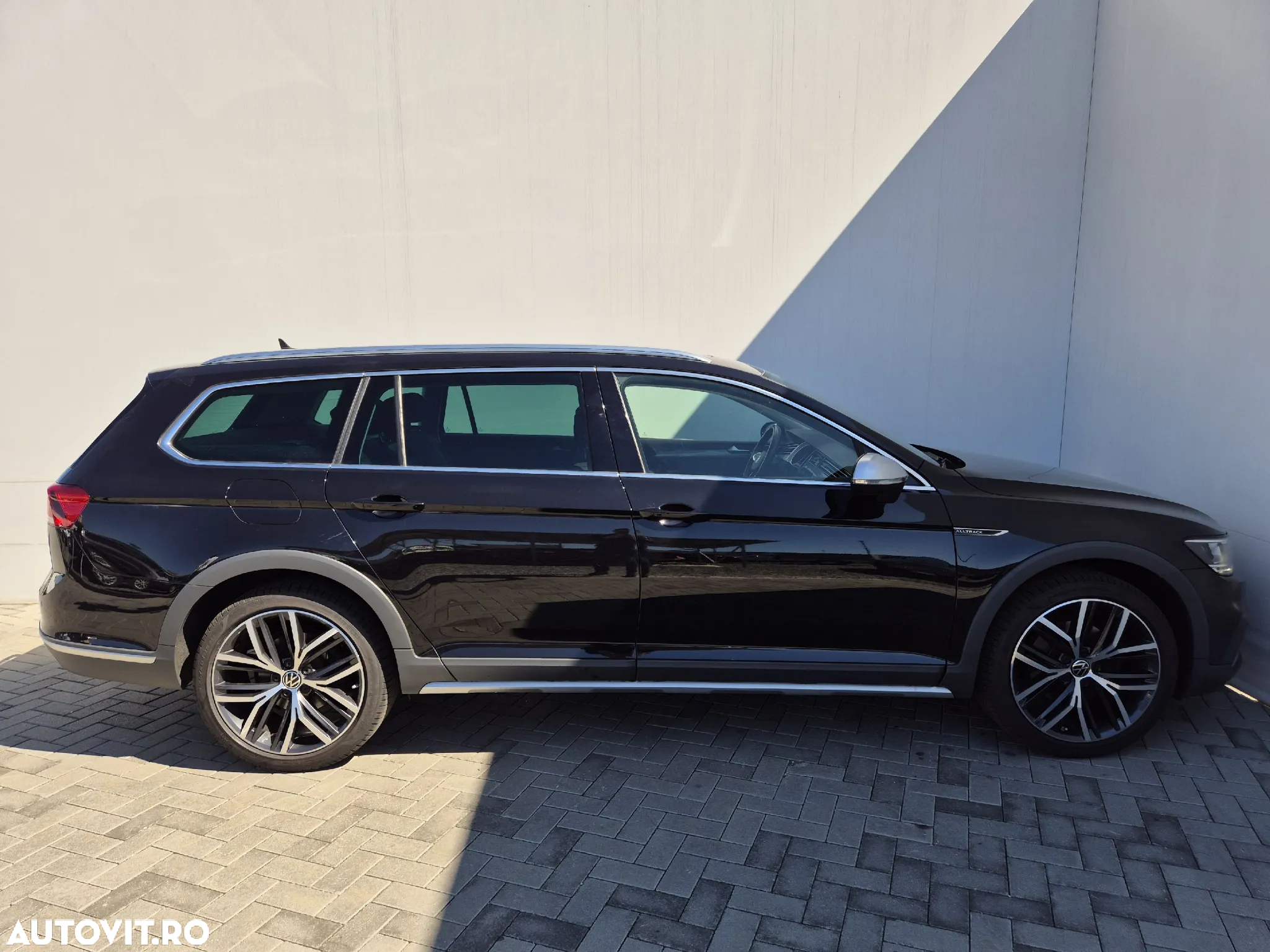 Volkswagen Passat Variant 2.0 TDI SCR DSG 4Motion Alltrack - 6