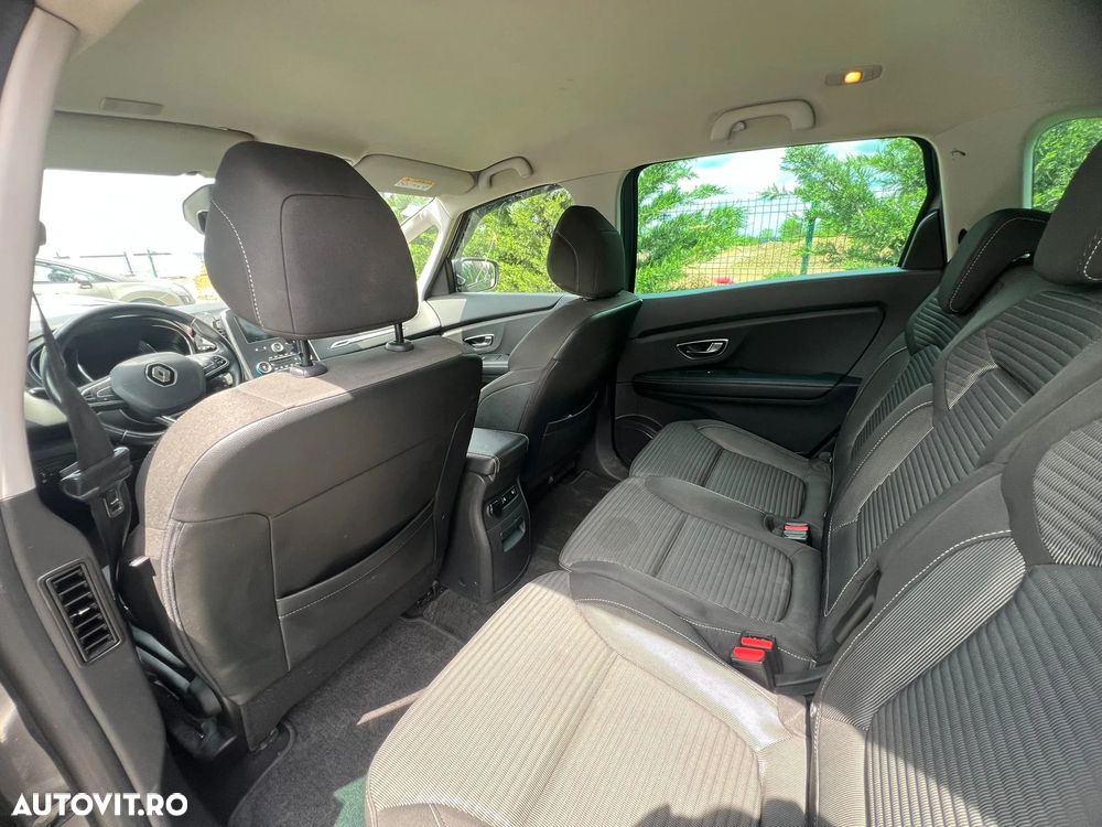 Renault Scenic - 8