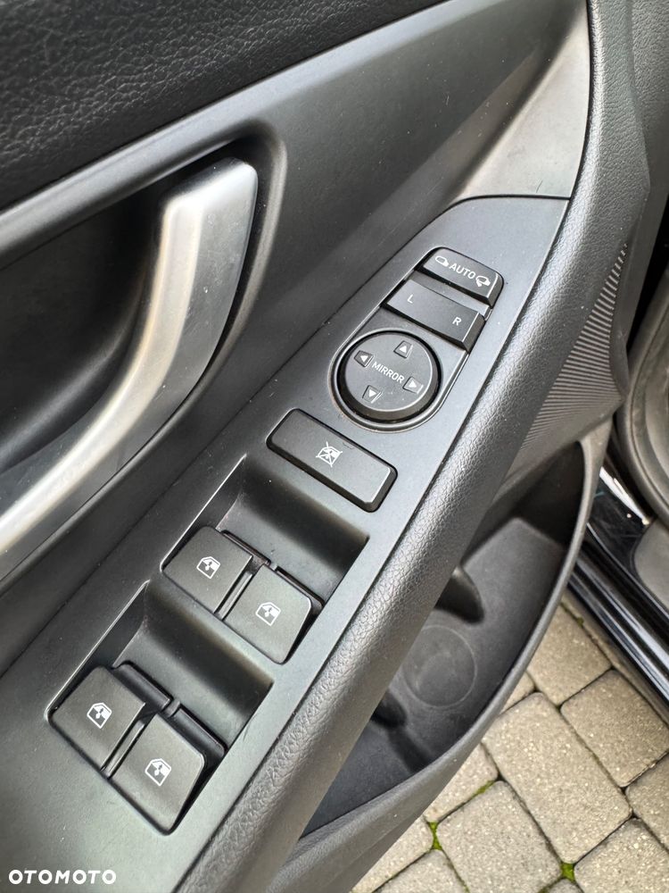 Hyundai i30 1.4 YES - 16