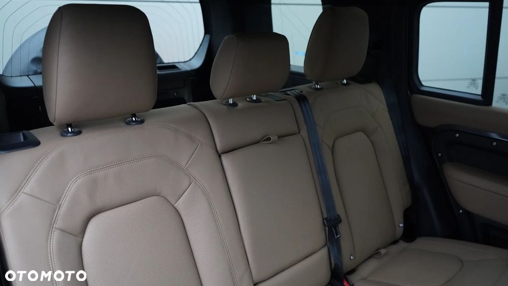 Land Rover Defender 3.0 D350 mHEV X-Dynamic HSE - 26