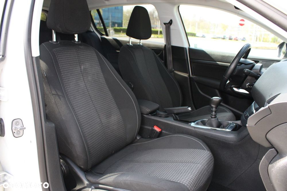 Peugeot 308 1.2 PureTech GPF Active S&S - 21