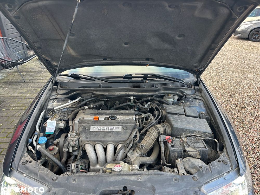 Honda Accord 2.0 i Executive - 22