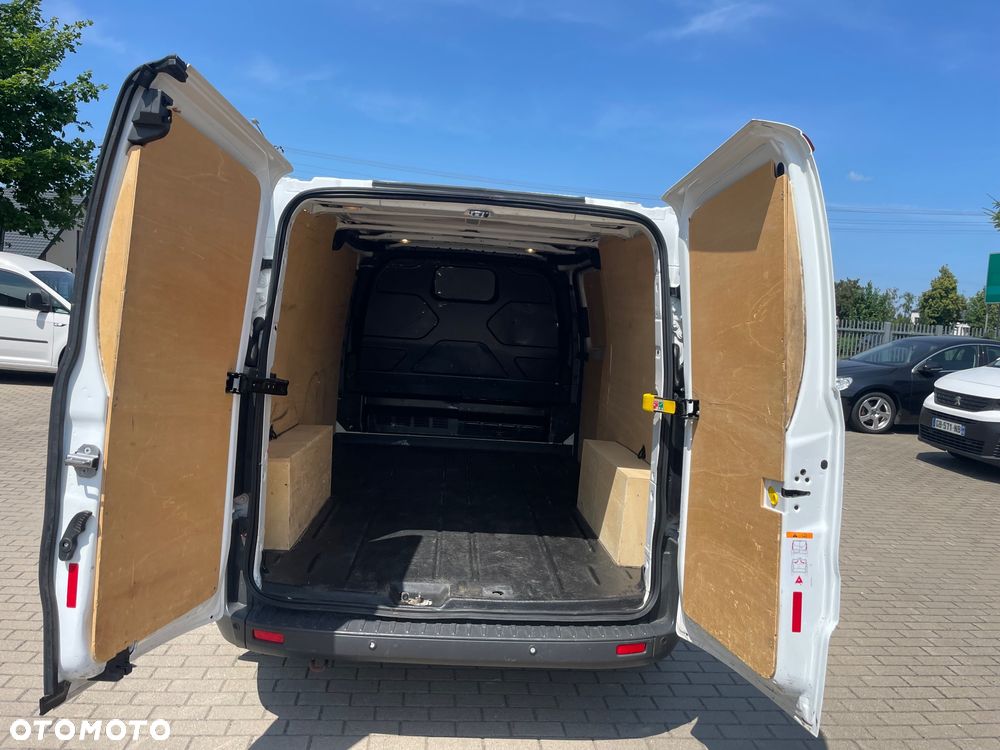 Ford Transit Custom - 16