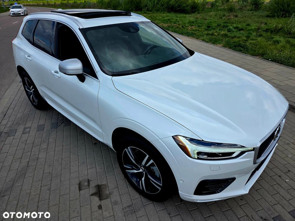 Volvo XC 60 T8 AWD Plug-In Hybrid R-Design - 4