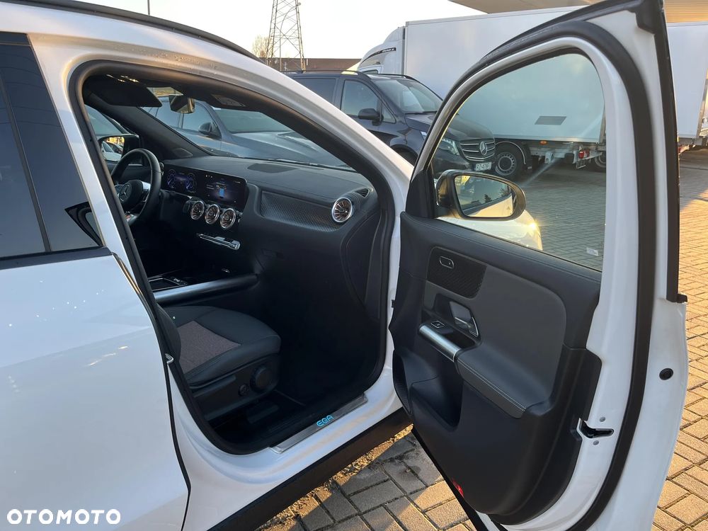 Mercedes-Benz EQA - 29