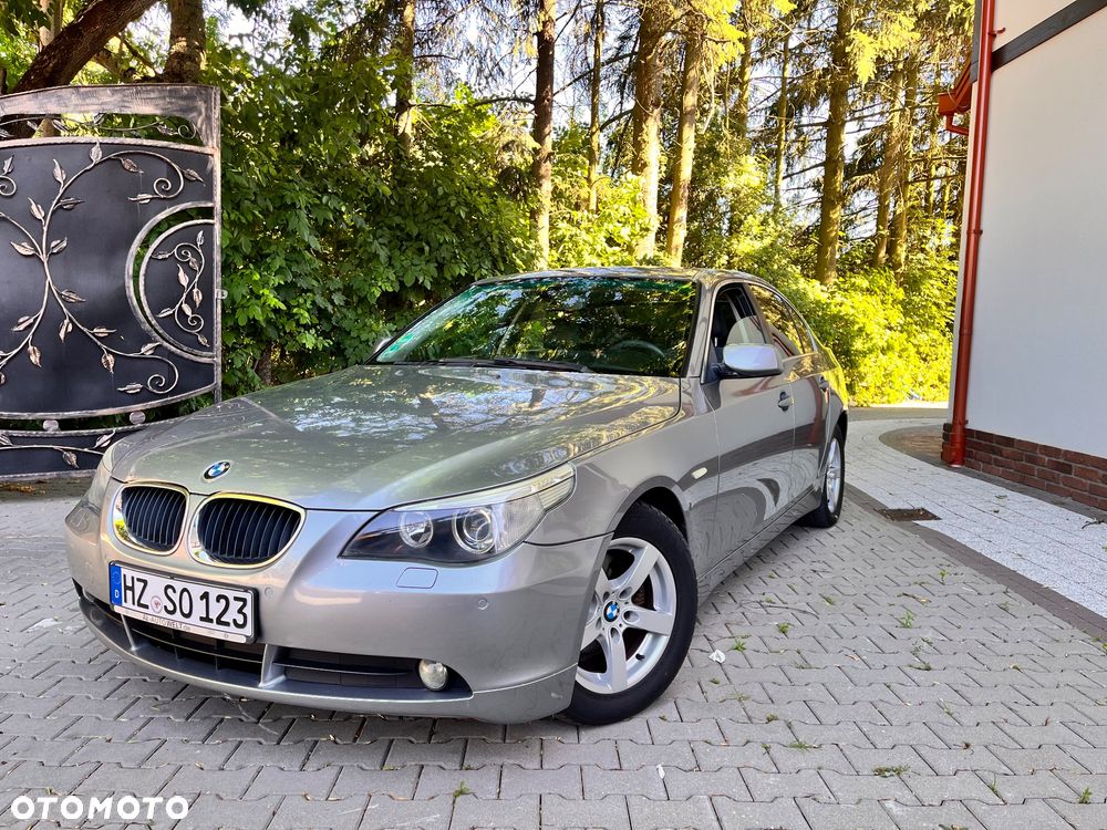 BMW Seria 5 520i - 2