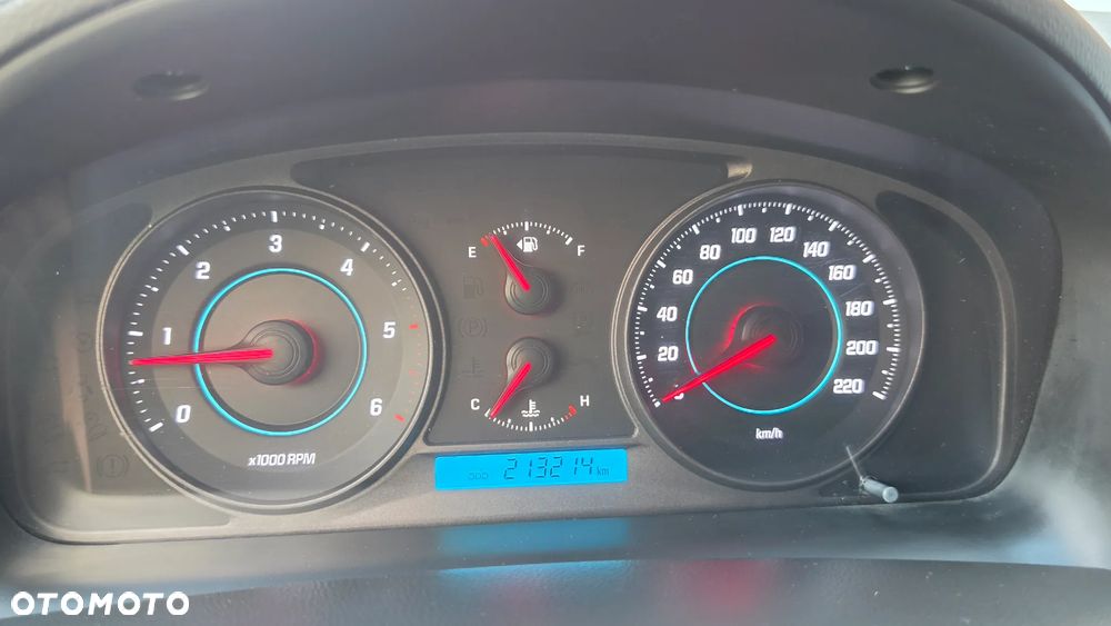 Chevrolet Captiva 2.2 D LTZ - 13