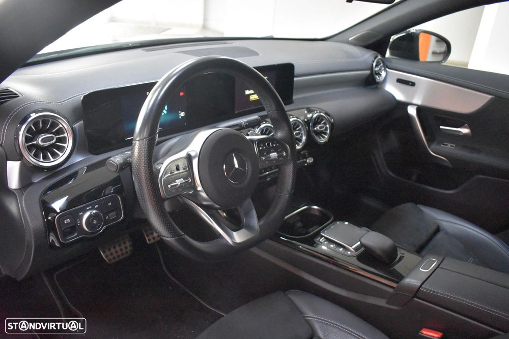 Mercedes-Benz CLA 250 - 25