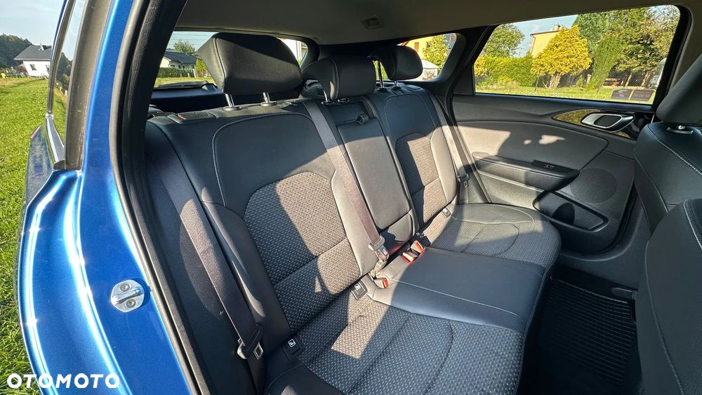 Kia Ceed - 5