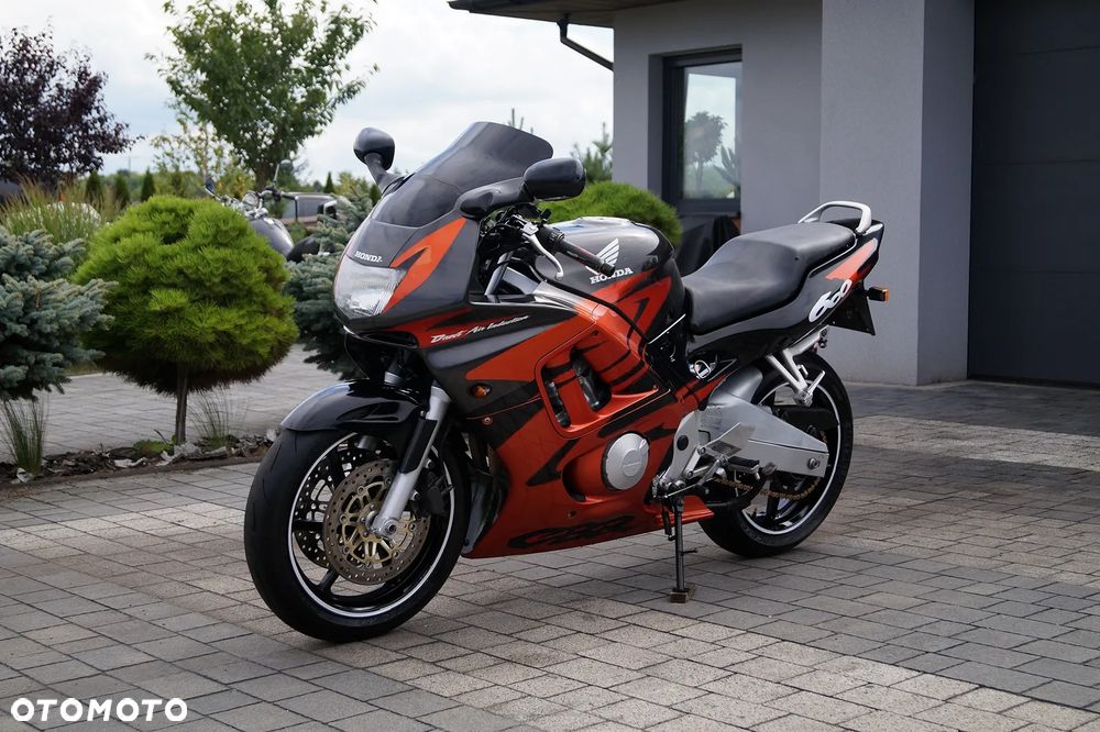 Honda CBR - 2