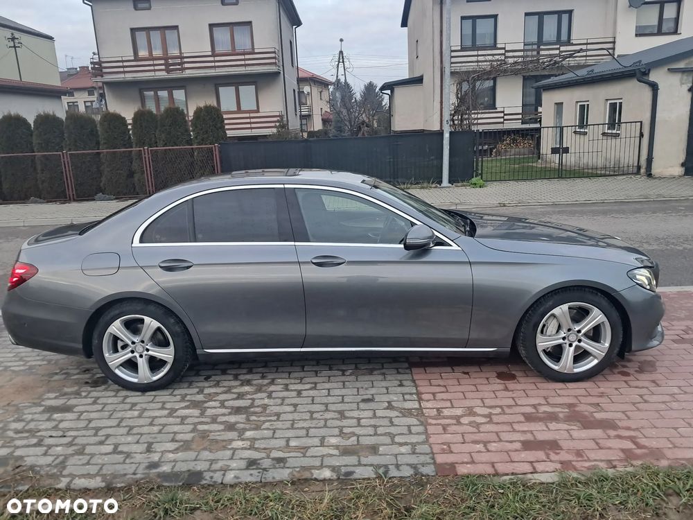 Mercedes-Benz Klasa E 200 9G-TRONIC - 11