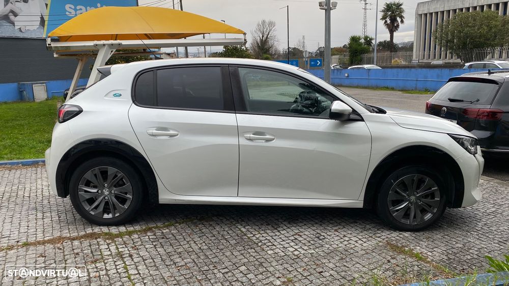 Peugeot e-208 50 kWh Allure Pack - 9