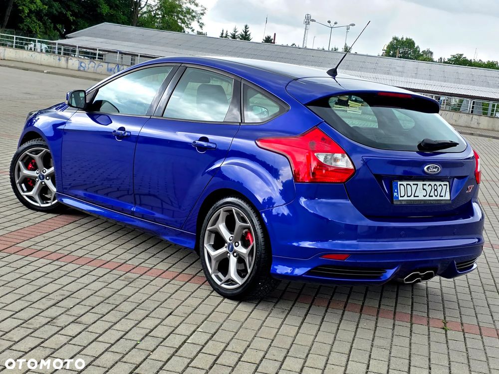 Ford Focus 2.0 EcoBoost ST mit Leder-Exclusiv-Paket - 3