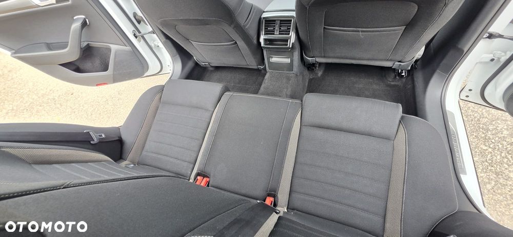 Skoda Superb 2.0 TDI SCR 4x4 Scout DSG - 35