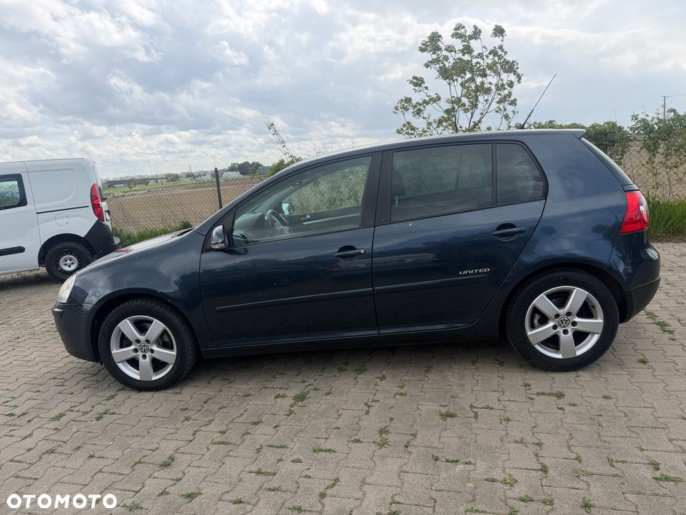 Volkswagen Golf 1.9 TDI Q-Line - 15
