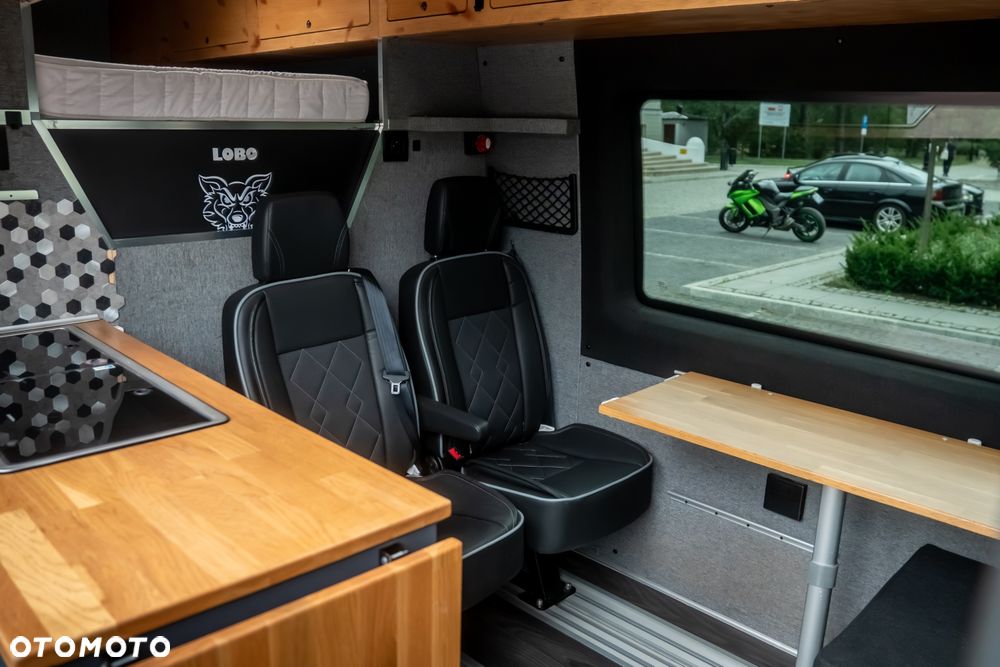 Mercedes-Benz Sprinter 319 - 8