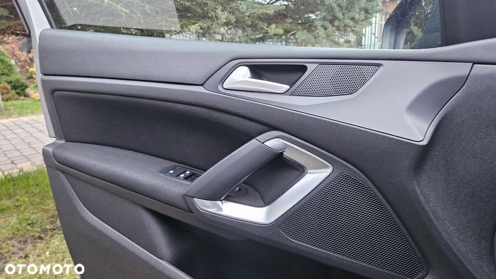 Peugeot 308 BlueHDi FAP 120 Stop & Start Allure - 21