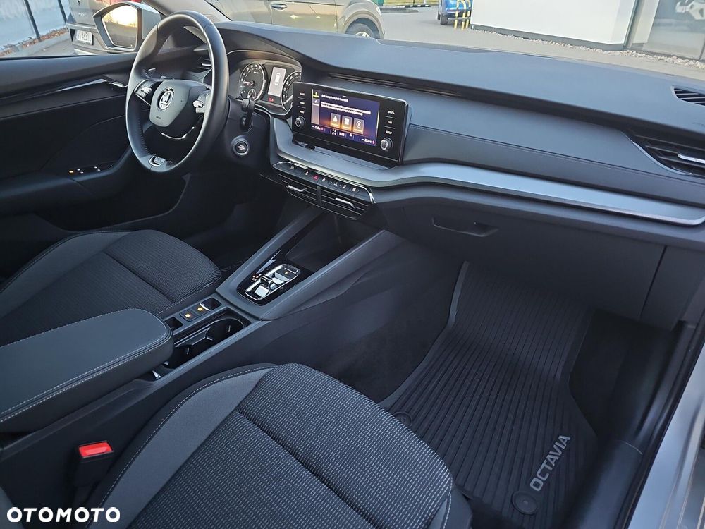 Skoda Octavia 2.0 TDI Ambition DSG - 15