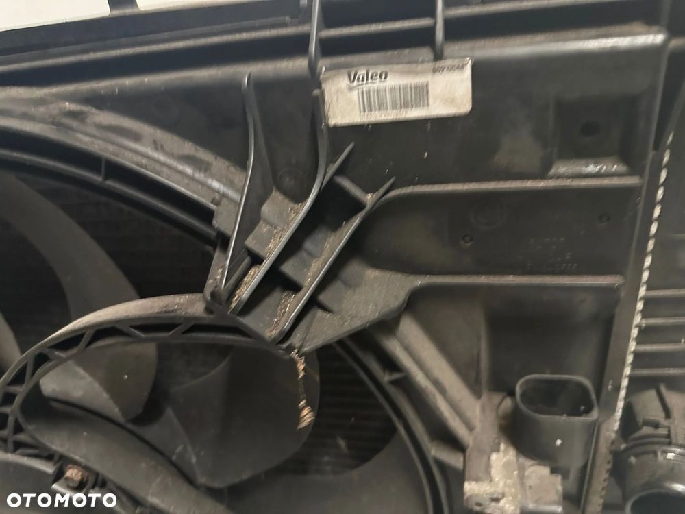 BMW 3 F30 F31 F32 F36 chłodnice N47d20c - 3