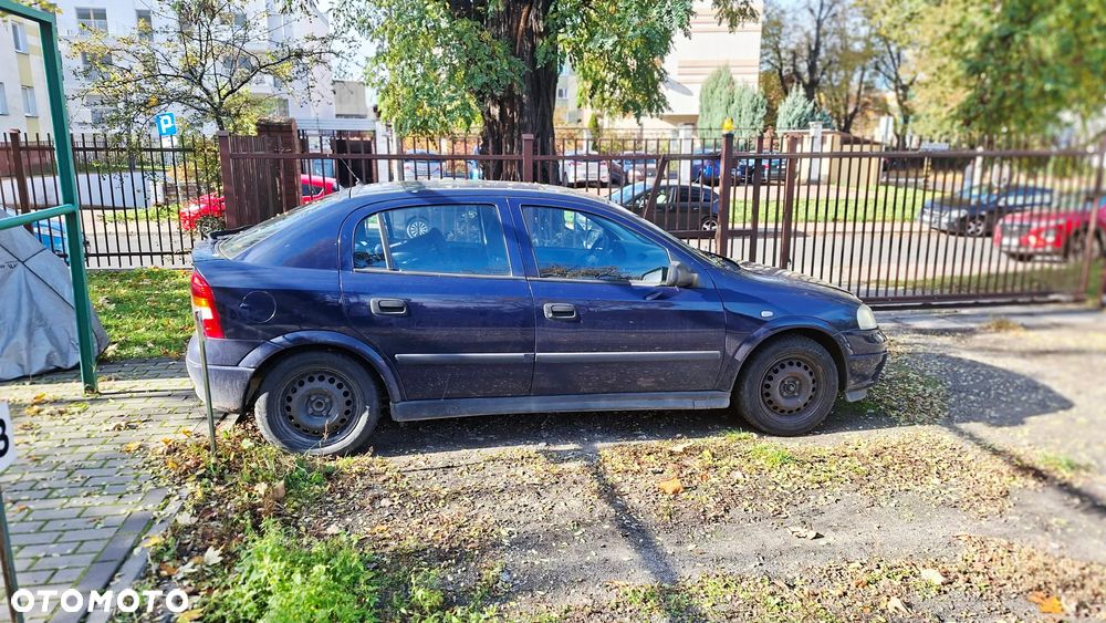 Opel Astra - 4