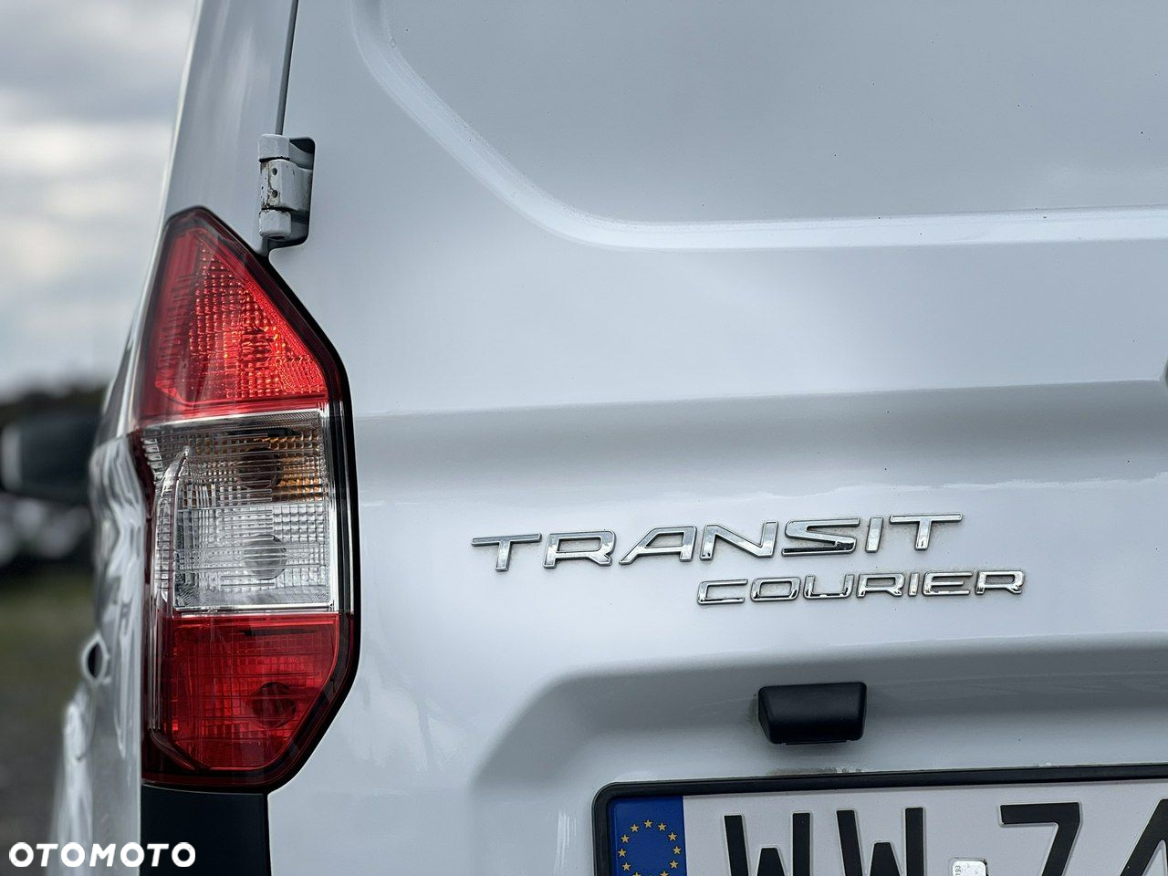 Ford Transit Courier 1.5 TDCi Ambiente - 8