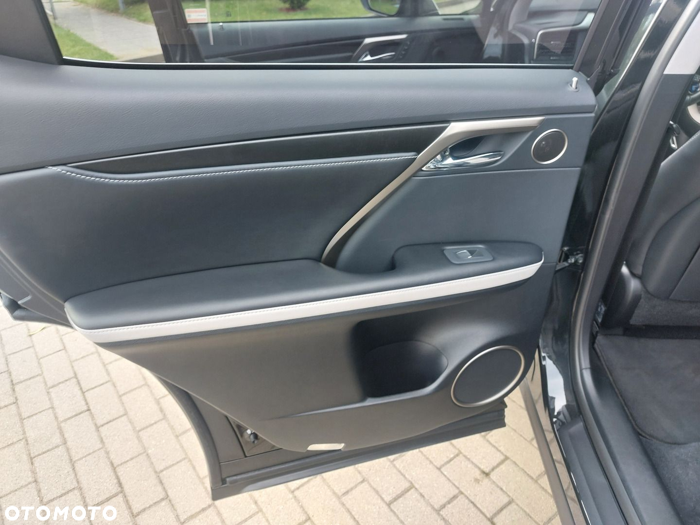 Lexus RX 450h F-Impression - 14