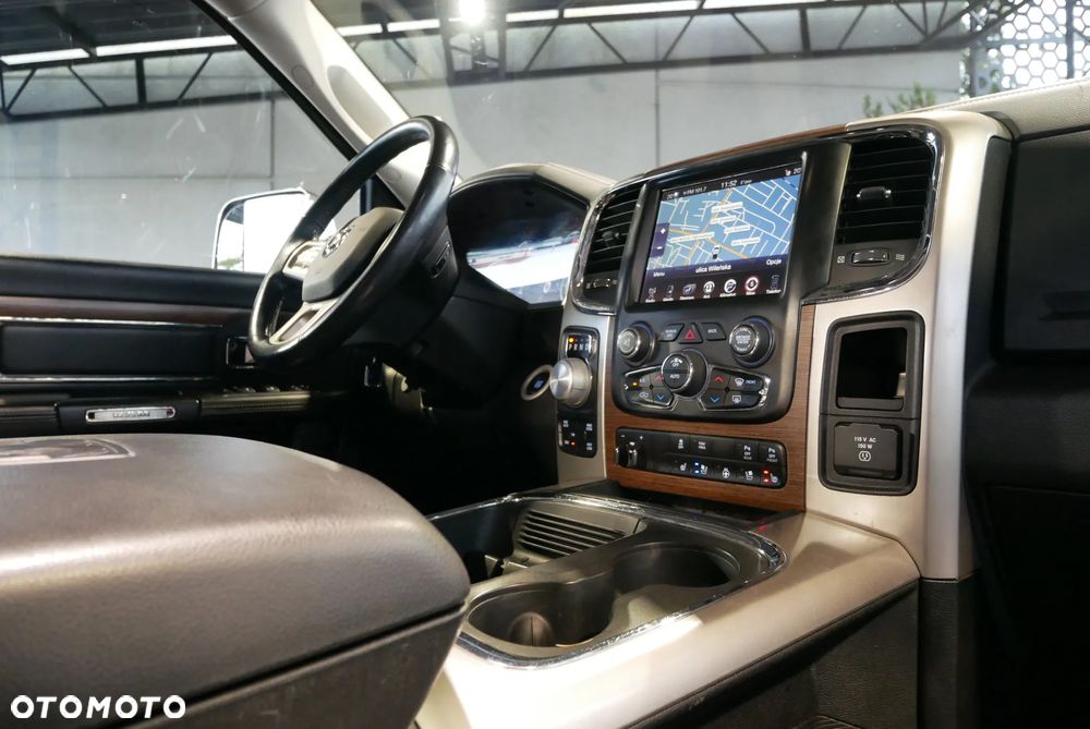 Dodge RAM 5.7 4x4 - 32