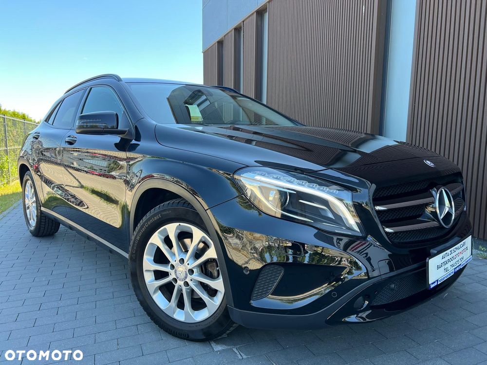 Mercedes-Benz GLA 200 d 4Matic 7G-DCT Urban - 6